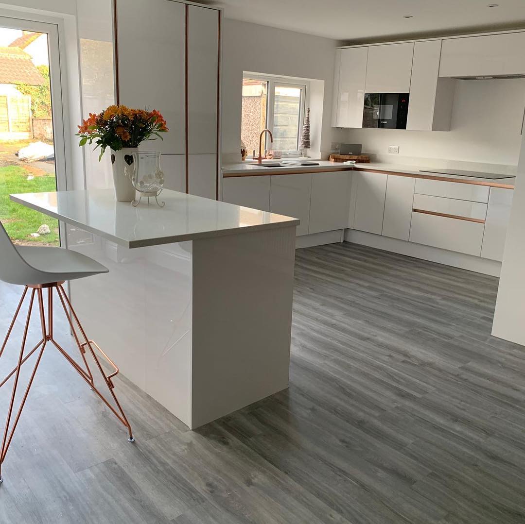 Large kitchen installation